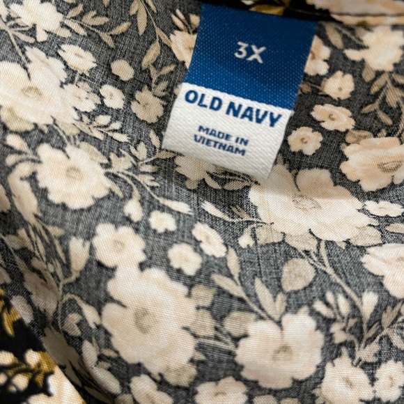 OLD NAVY Floral top size 3X.  New never used - Picture 4 of 5